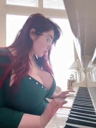 Bishoujomom Playing Piano in a sexy dress