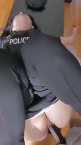 Police woman gets fuck