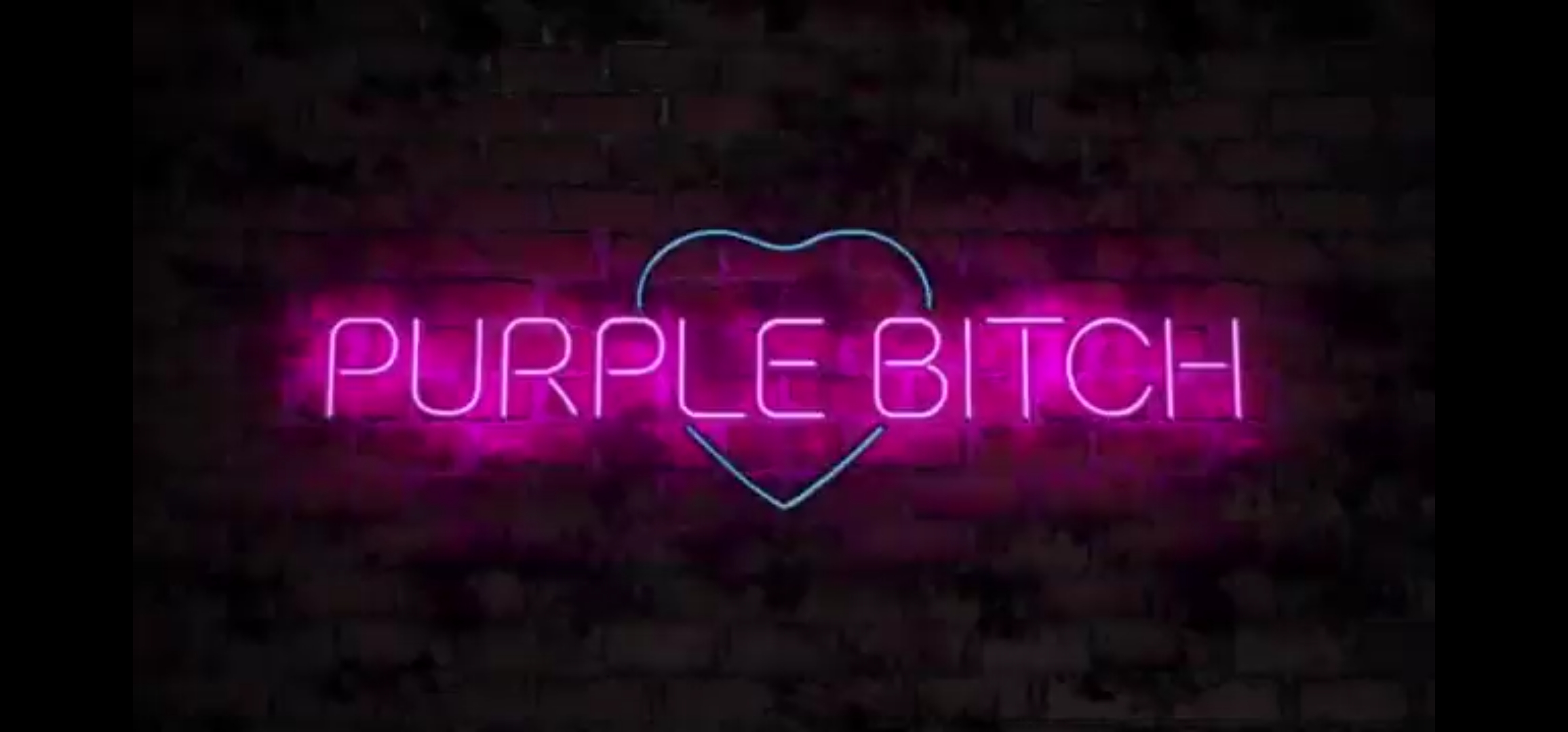 Outdoor hot fuck with a fan purple bitch