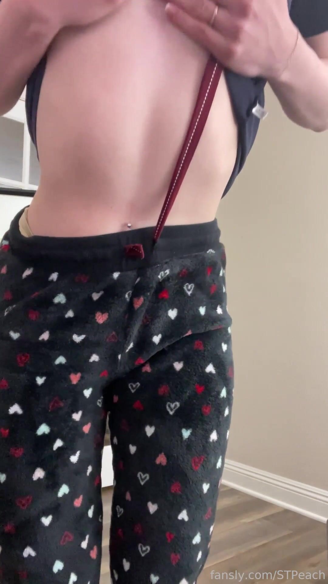 STpeach My ass is looking super juicy these days,
