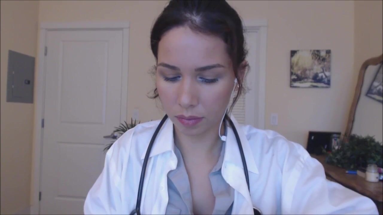 Doctor Bella ASMR