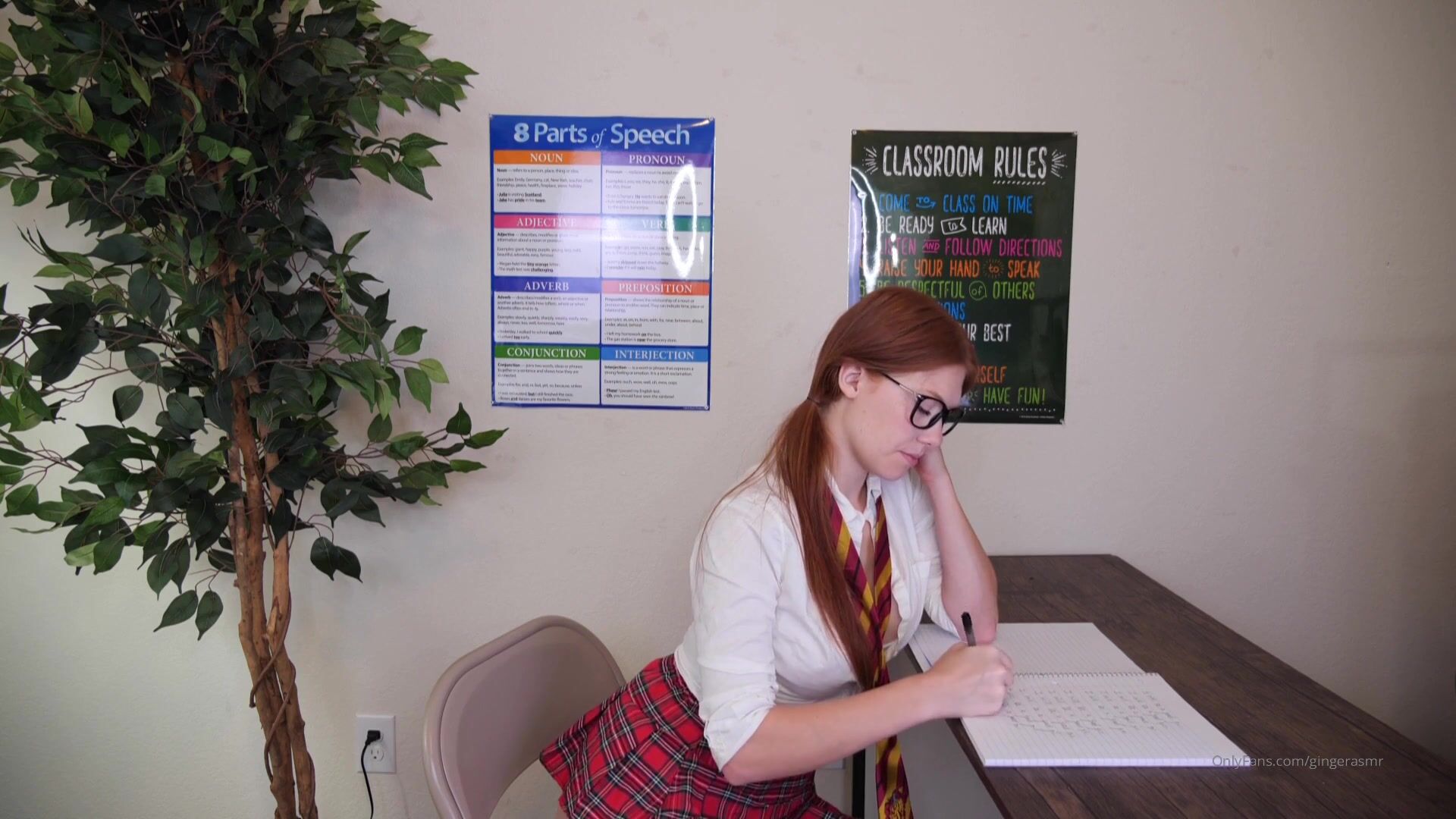 Redhead schoolgirl raises her grade